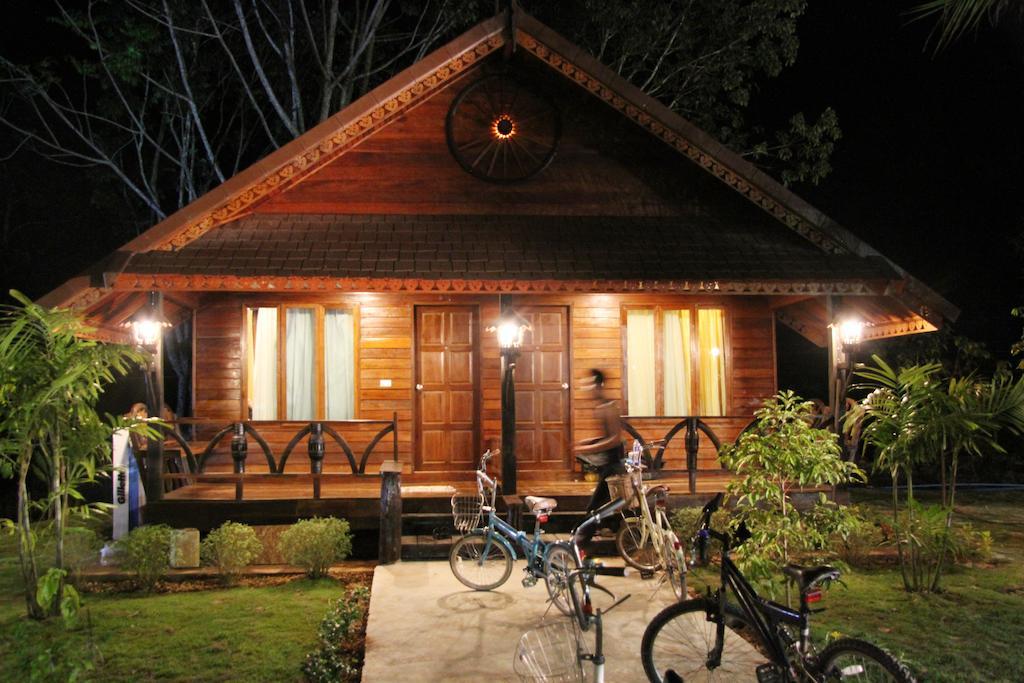 Burilamplai Resort Thung Yai Oda fotoğraf