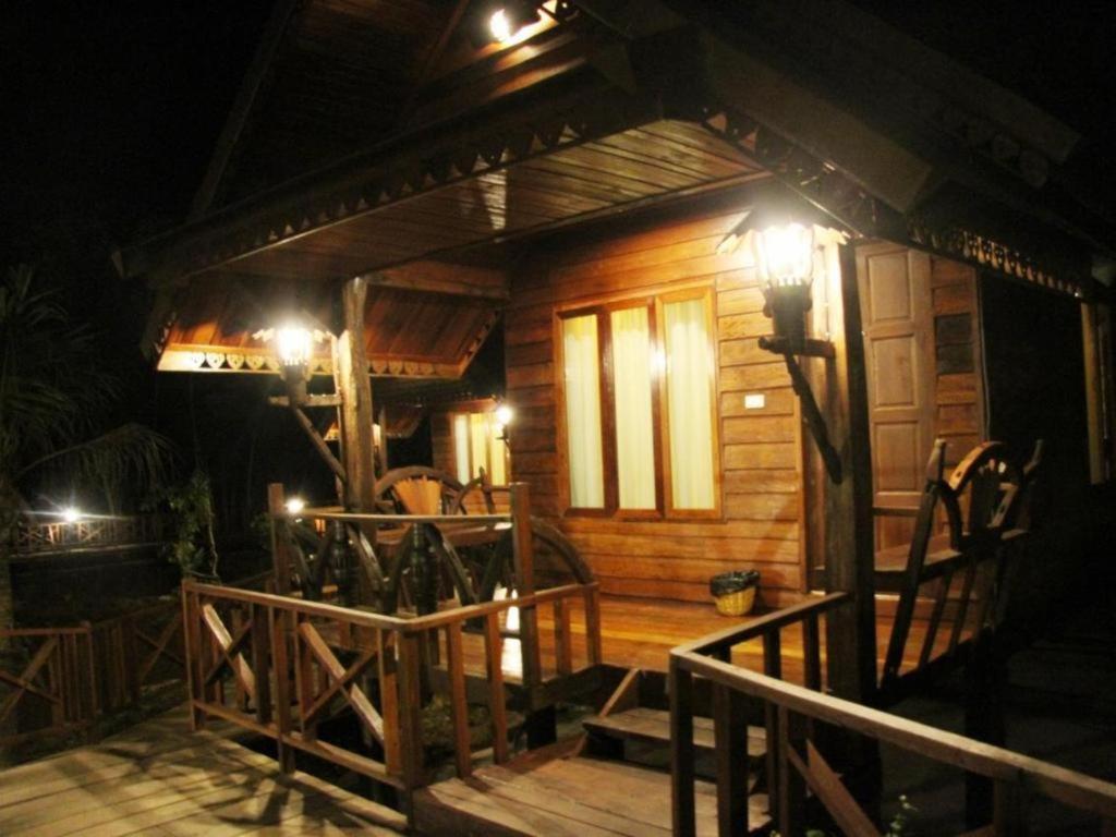 Burilamplai Resort Thung Yai Dış mekan fotoğraf