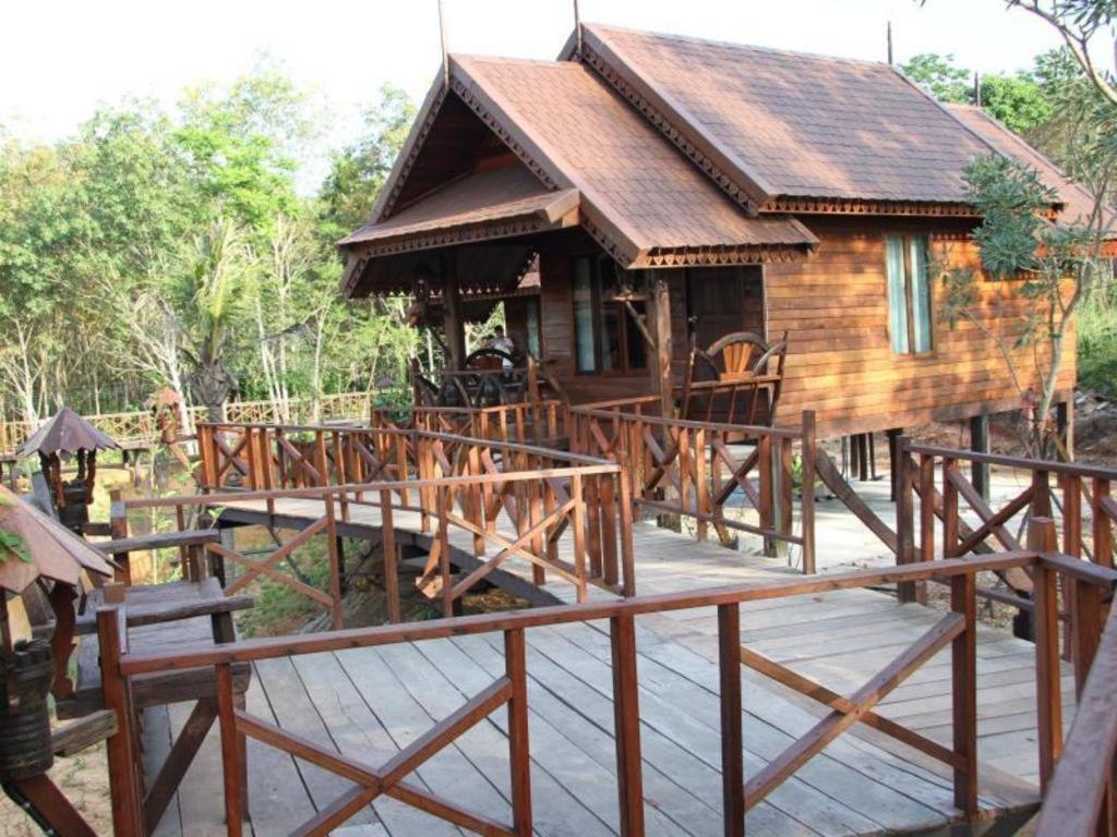 Burilamplai Resort Thung Yai Dış mekan fotoğraf