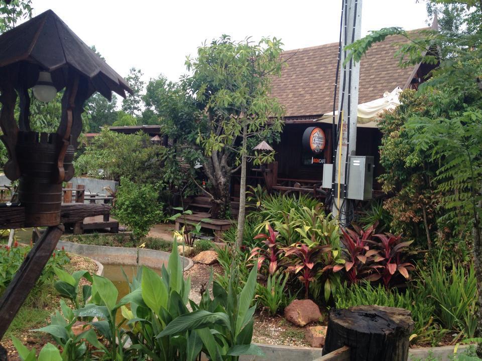Burilamplai Resort Thung Yai Dış mekan fotoğraf
