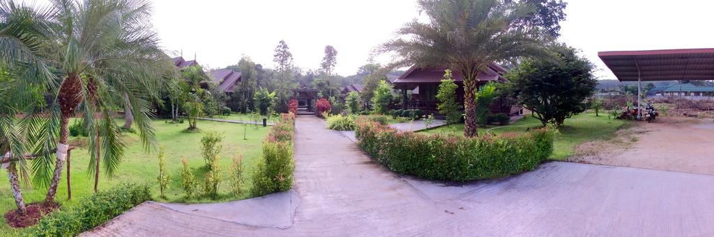 Burilamplai Resort Thung Yai Dış mekan fotoğraf